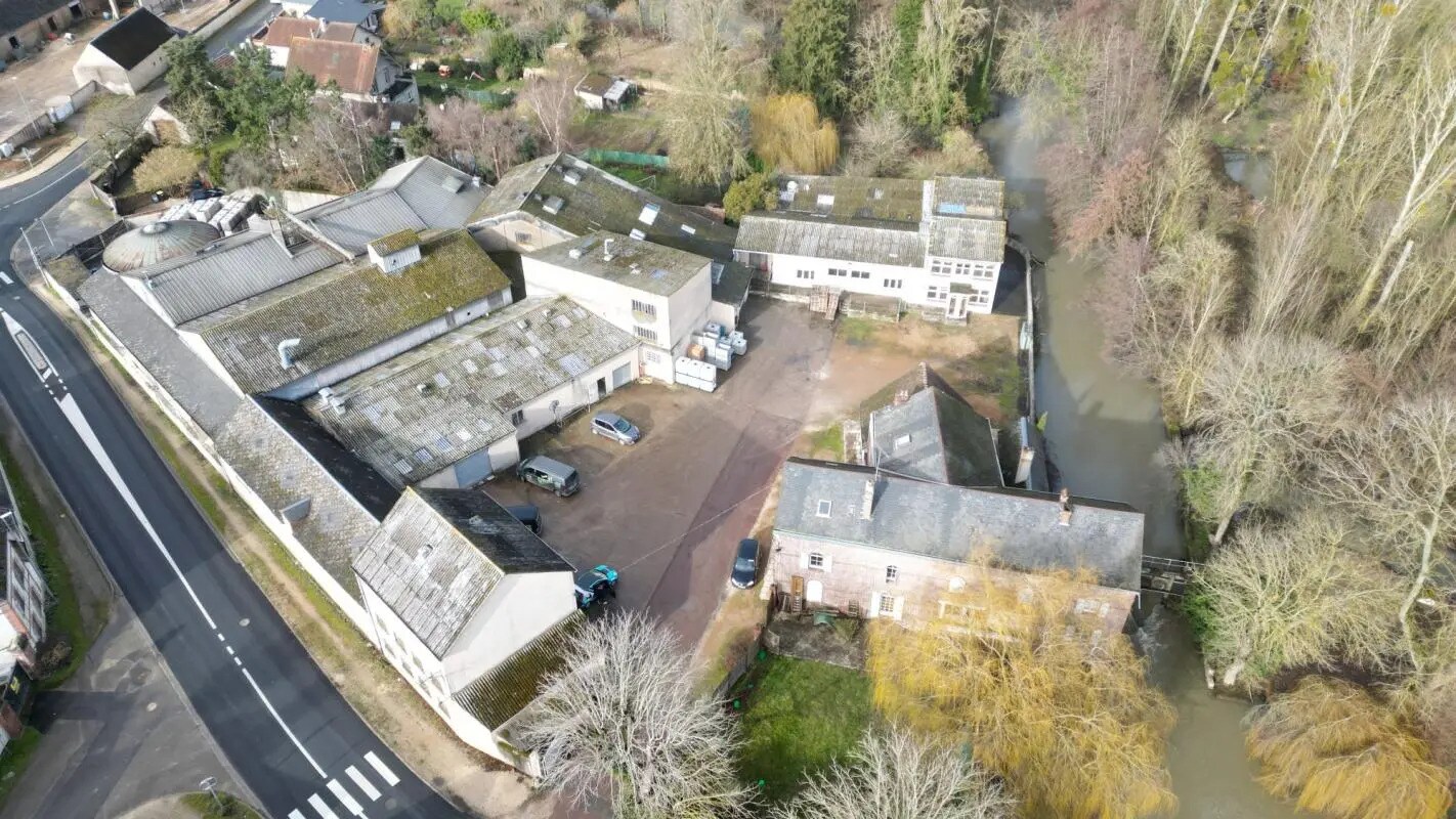 Industriel/Logistique dans Nogent-sur-Eure à vendre Photo de l’immeuble– Image 1 sur 24