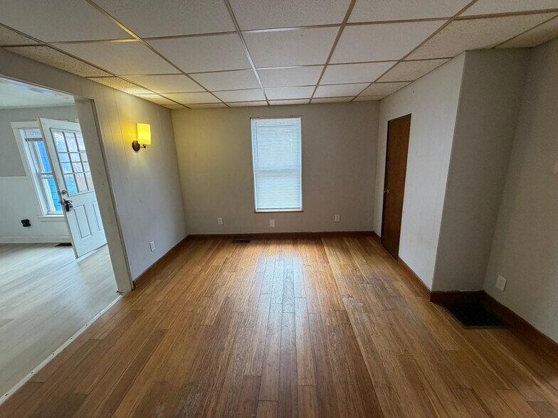 42 Spruce St, Sanford, ME à vendre - Photo de l’immeuble – Image 2 sur 5