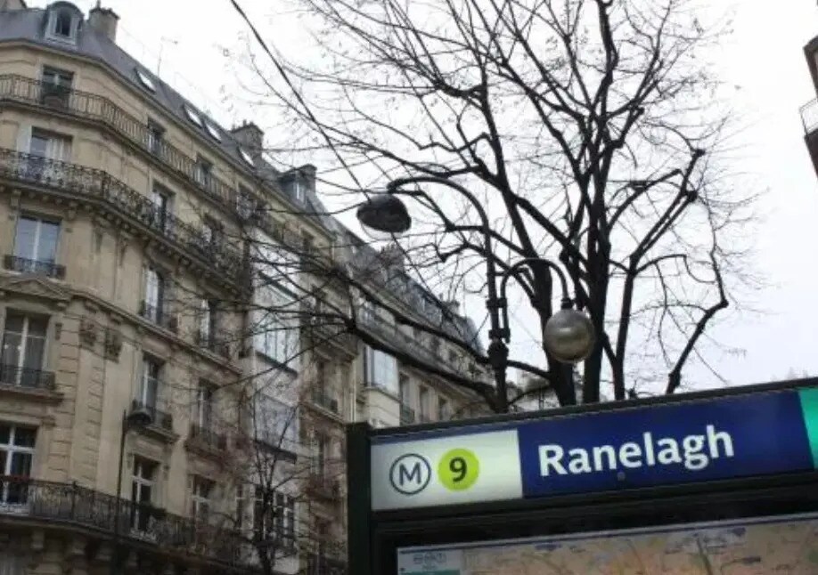 Local commercial dans Paris à louer Photo de l’immeuble– Image 1 sur 5