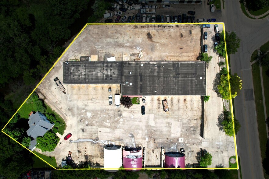640 Varsity Dr, Elgin, IL à vendre - Photo de l’immeuble – Image 3 sur 14