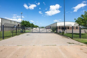 13020 S Sunnylane Rd, Moore, OK à louer Photo intérieure– Image 1 sur 70