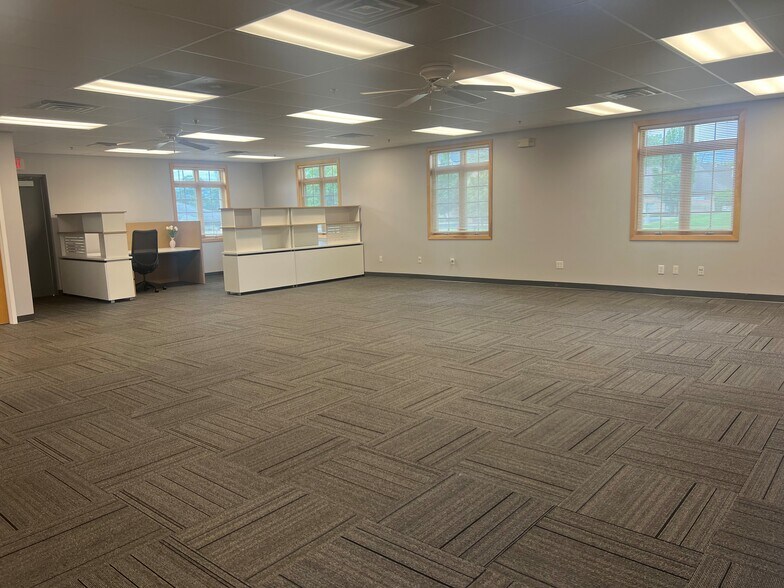 388 Garden Ave, Holland, MI à vendre - Photo de l’immeuble – Image 2 sur 11