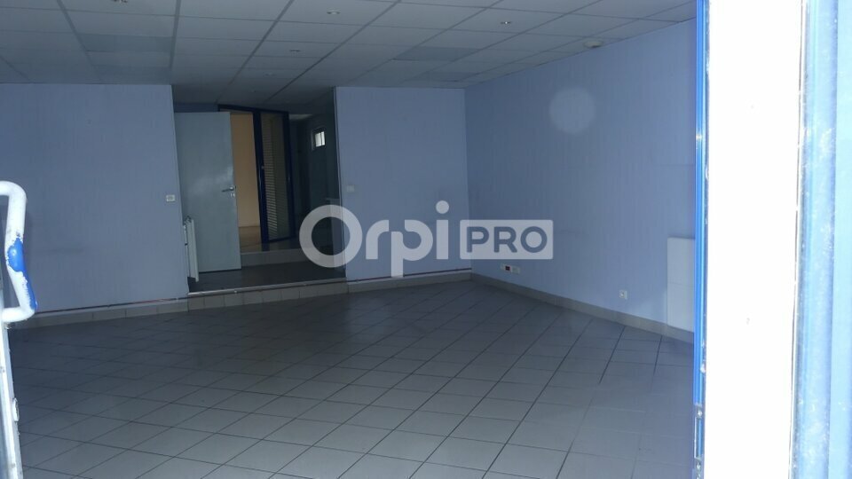 Bureau dans Imphy à louer - Photo de l’immeuble – Image 3 sur 6