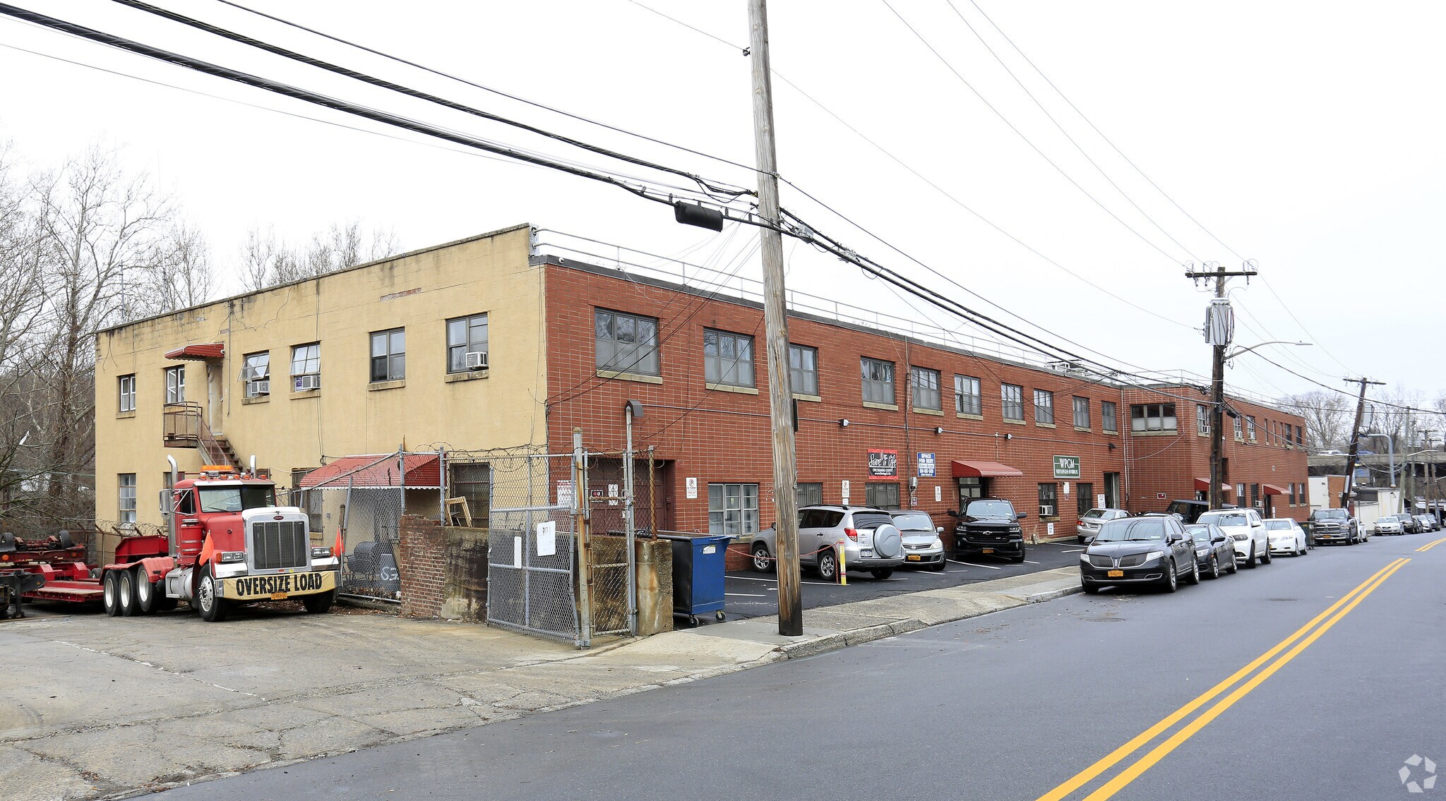 220-230 Ferris Ave, White Plains, NY à vendre Photo principale– Image 1 sur 9