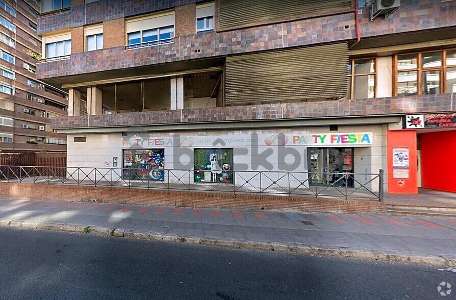 Immeuble residentiel dans Madrid, Madrid à vendre - Photo intérieure – Image 1 sur 1