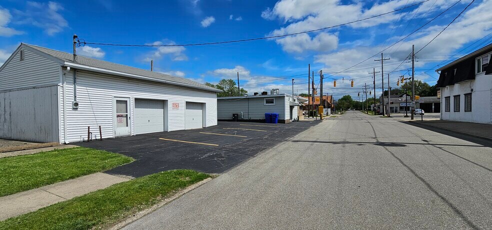2902 Buffalo Rd, Erie, PA à vendre - Photo de l’immeuble – Image 2 sur 9