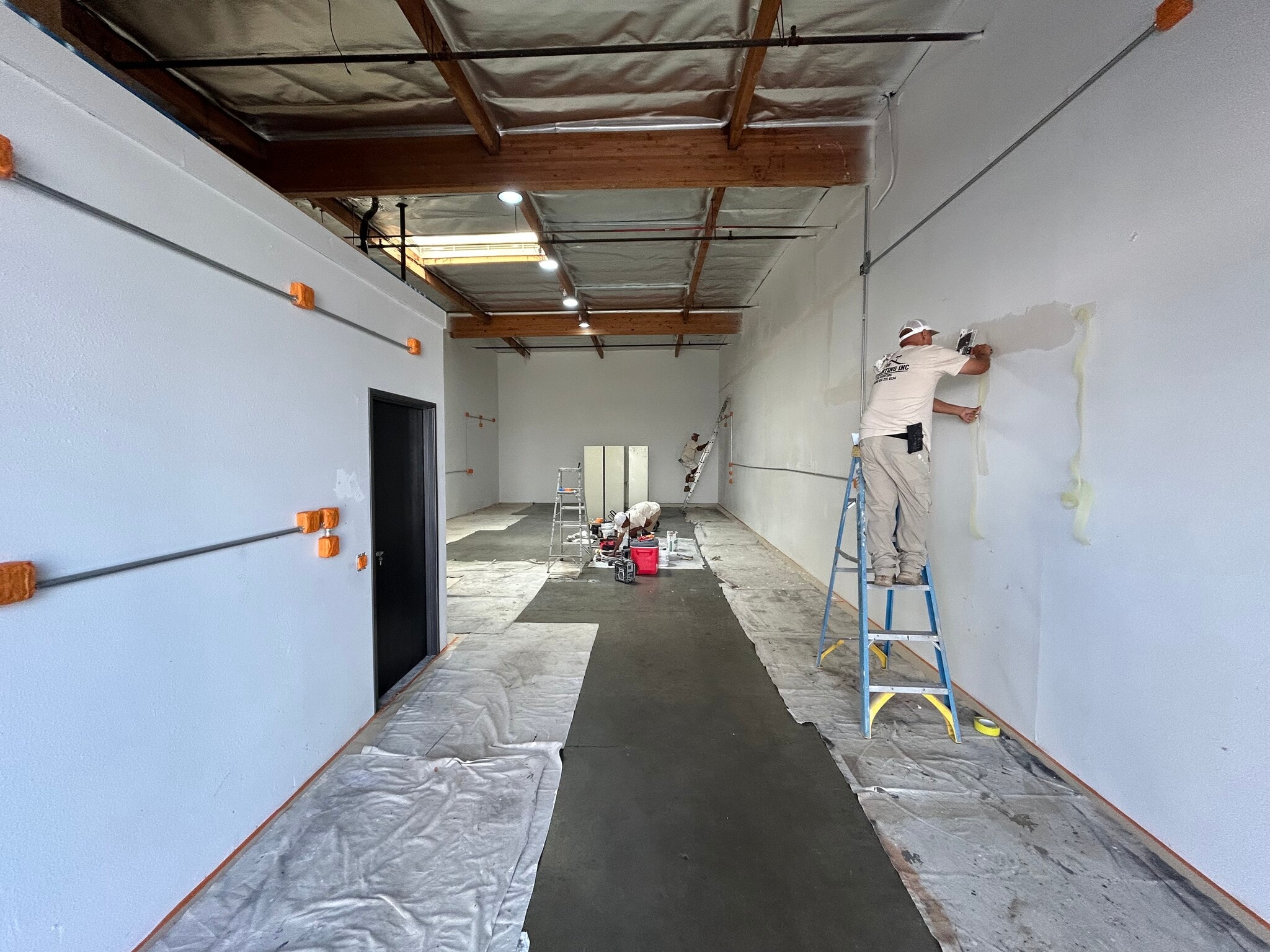 490 E Easy St, Simi Valley, CA à louer Photo intérieure– Image 1 sur 2