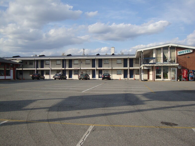 3324 Route 37 E, Toms River, NJ à vendre - Photo de l’immeuble – Image 2 sur 11