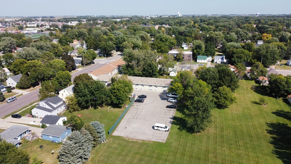965 McMillan St, Worthington, MN à vendre - Photo de l’immeuble – Image 3 sur 9