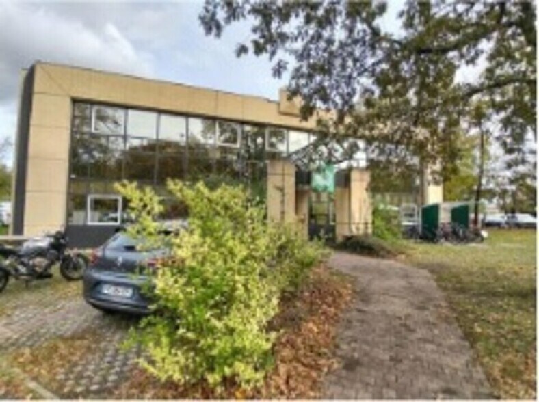 Bureau dans Pessac à vendre - Photo de l’immeuble – Image 3 sur 13