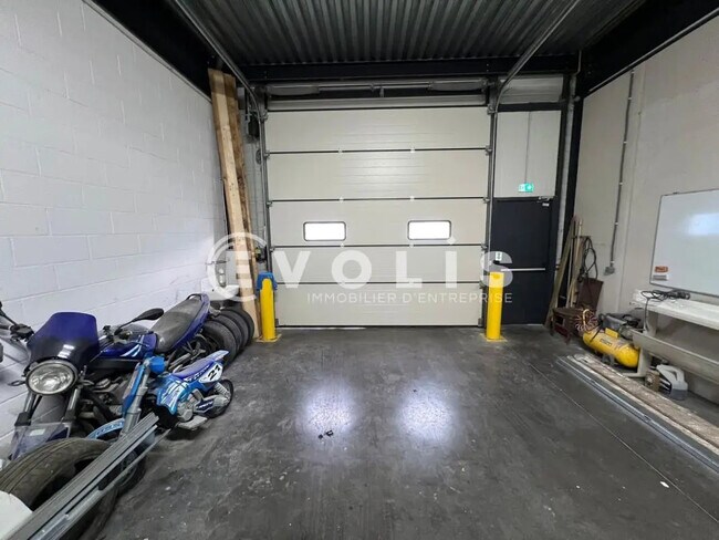 Plus de détails pour Bureau, Local d'activités à louer