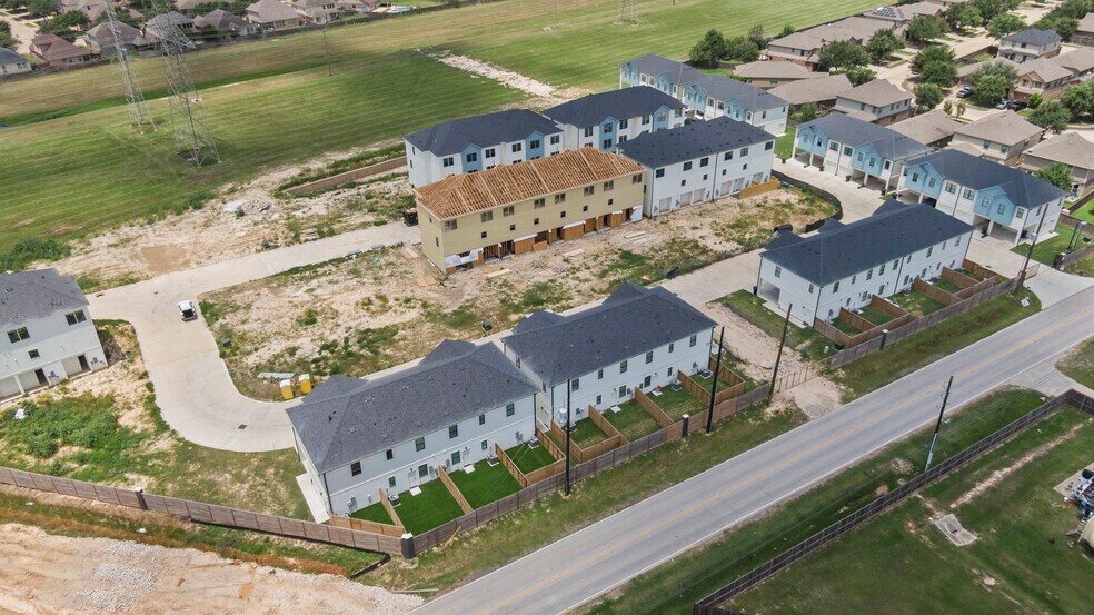 3239 Frying Pan Pl, Katy, TX à vendre - Photo de l’immeuble – Image 3 sur 8