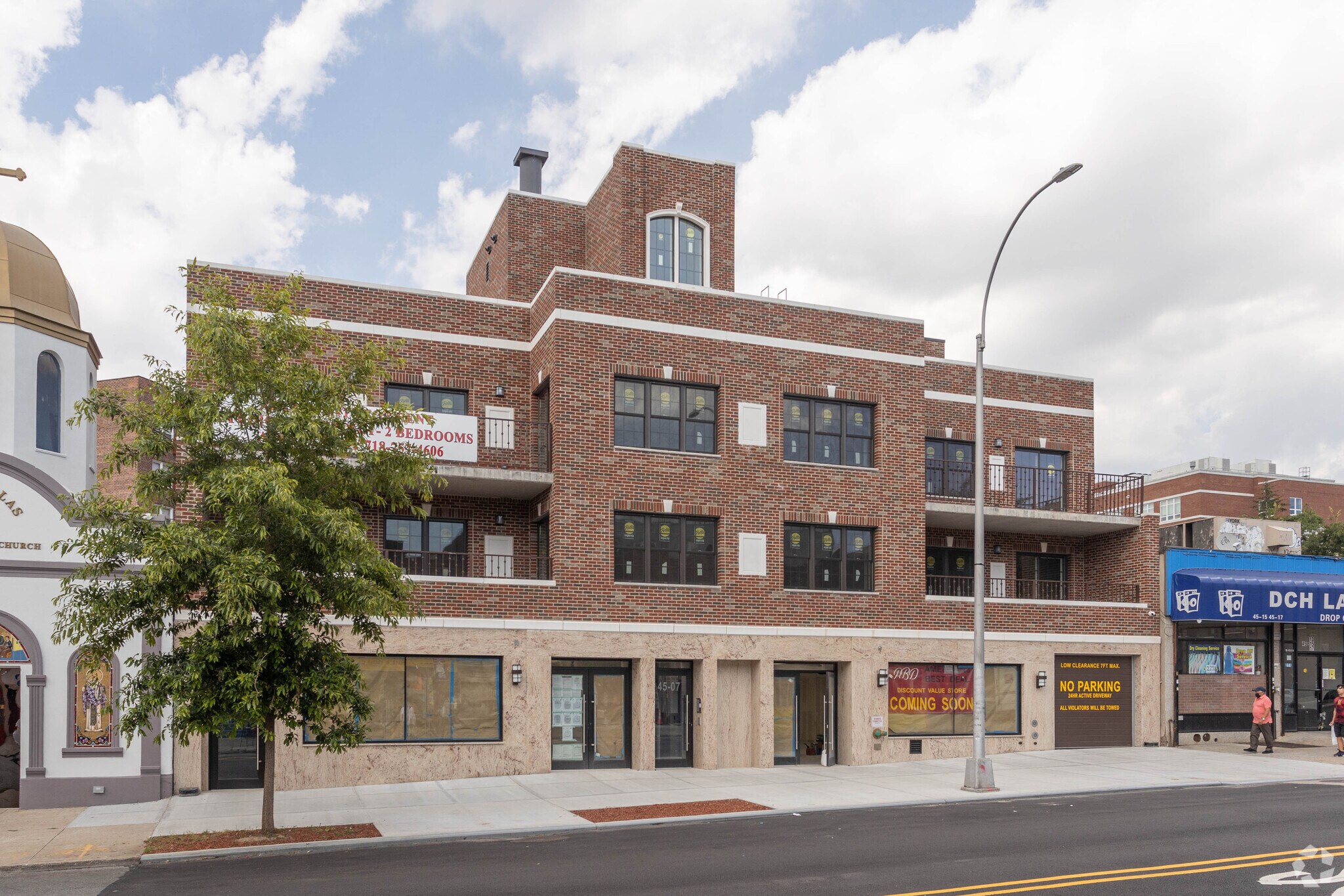 4507 48th Ave, Woodside, NY à louer Photo de l’immeuble– Image 1 sur 4