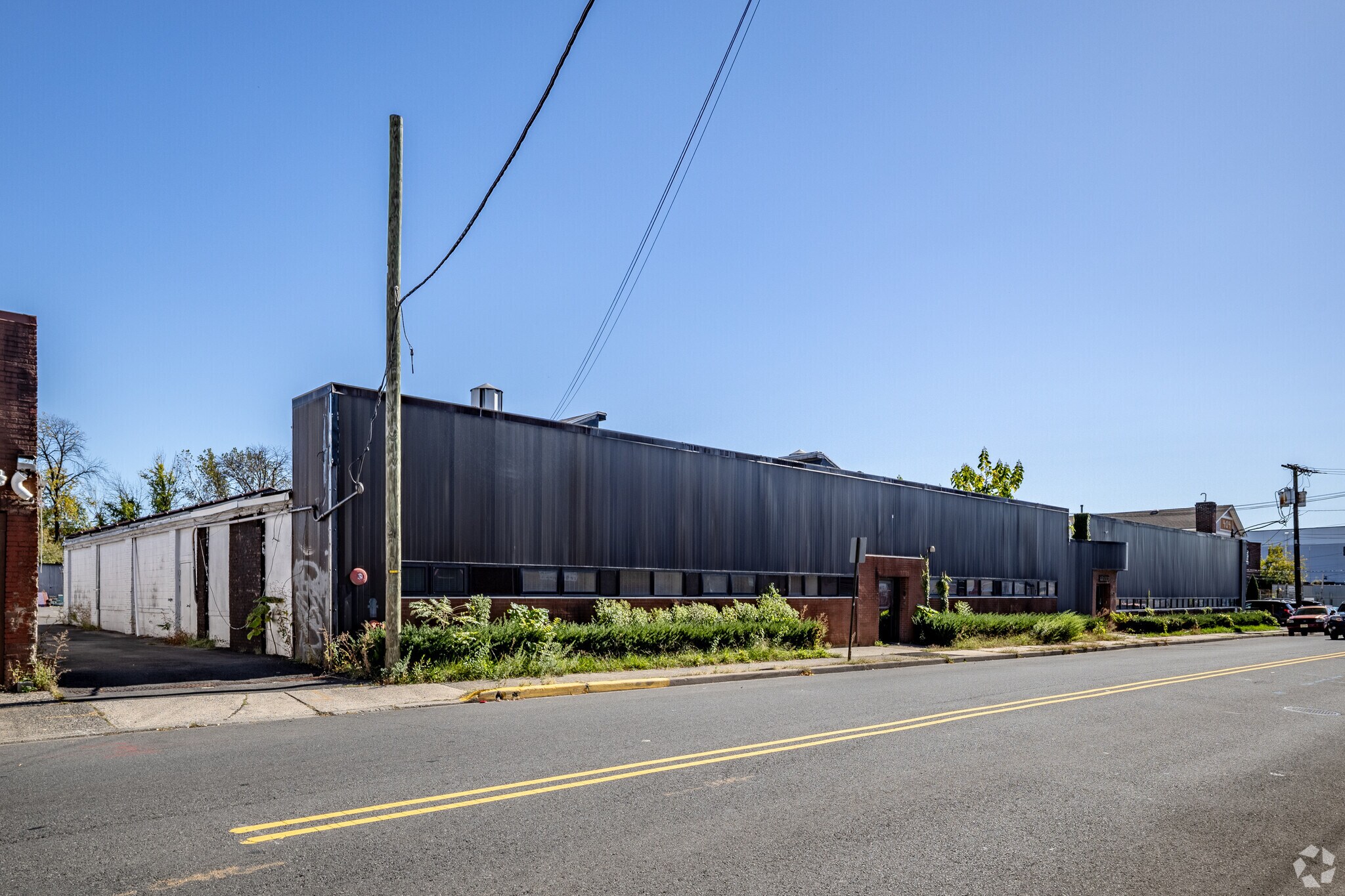 386-394 Coit St, Irvington, NJ à louer Photo principale– Image 1 sur 6