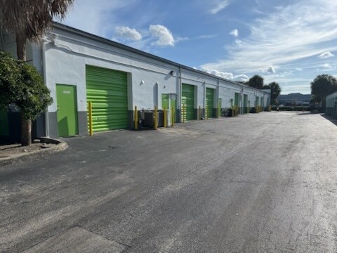 5301 N Nob Hill Rd, Sunrise, FL à louer - Photo de l’immeuble – Image 3 sur 5