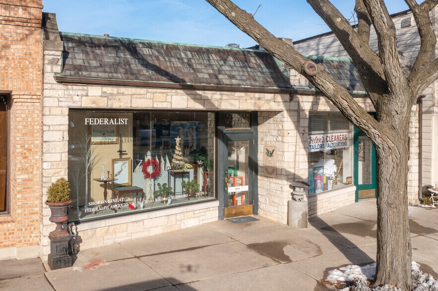 515 Park Dr, Kenilworth, IL à vendre - Photo de l’immeuble – Image 3 sur 7