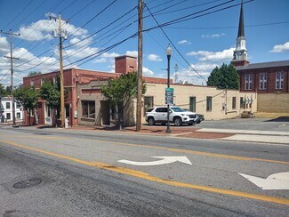 Plus de détails pour 400 5th St, Lynchburg, VA - Local commercial à louer