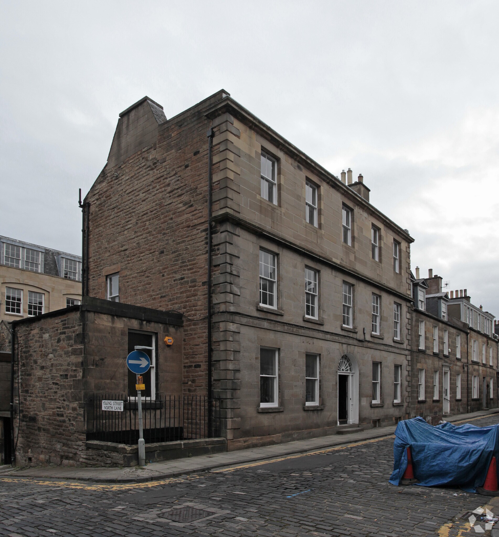 21 Young St, Edinburgh à louer Photo principale– Image 1 sur 27