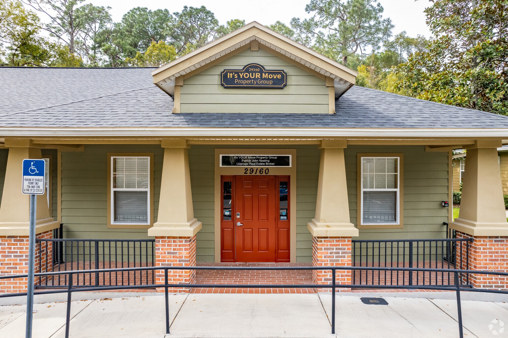 29160 Chapel Park Dr, Wesley Chapel, FL à louer Photo principale– Image 1 sur 18