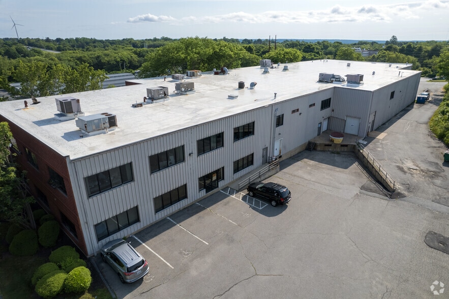 300 High Point Ave, Portsmouth, RI à louer - Photo de l’immeuble – Image 3 sur 8