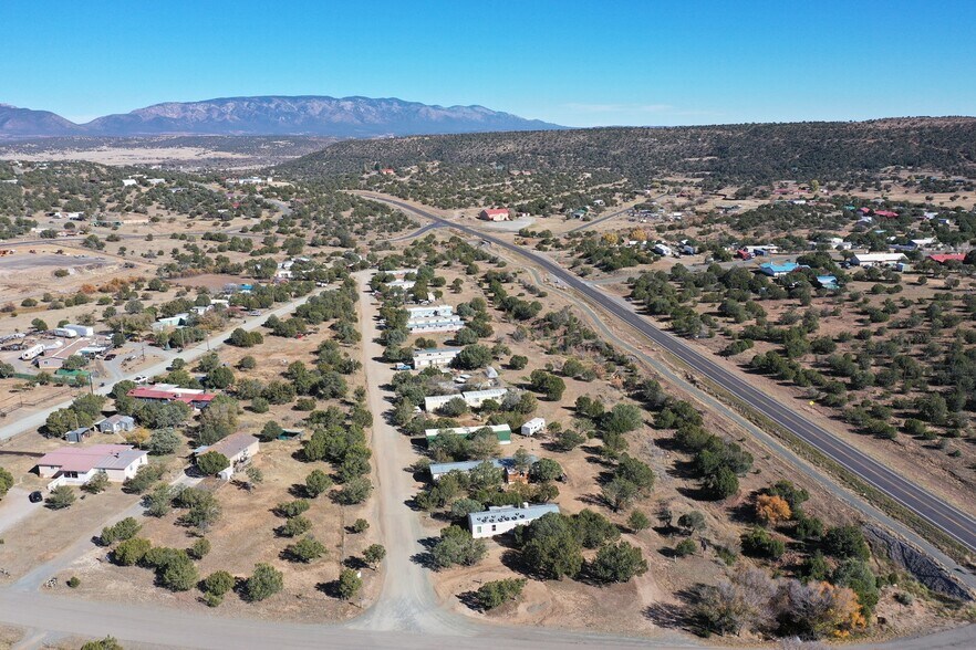 104 Aspen Dr, Capitan, NM à vendre - Photo de l’immeuble – Image 2 sur 13