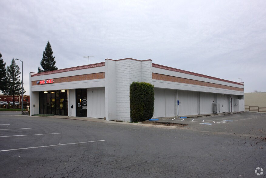 5300 Sunrise Blvd, Fair Oaks, CA à louer - Photo de l’immeuble – Image 3 sur 5