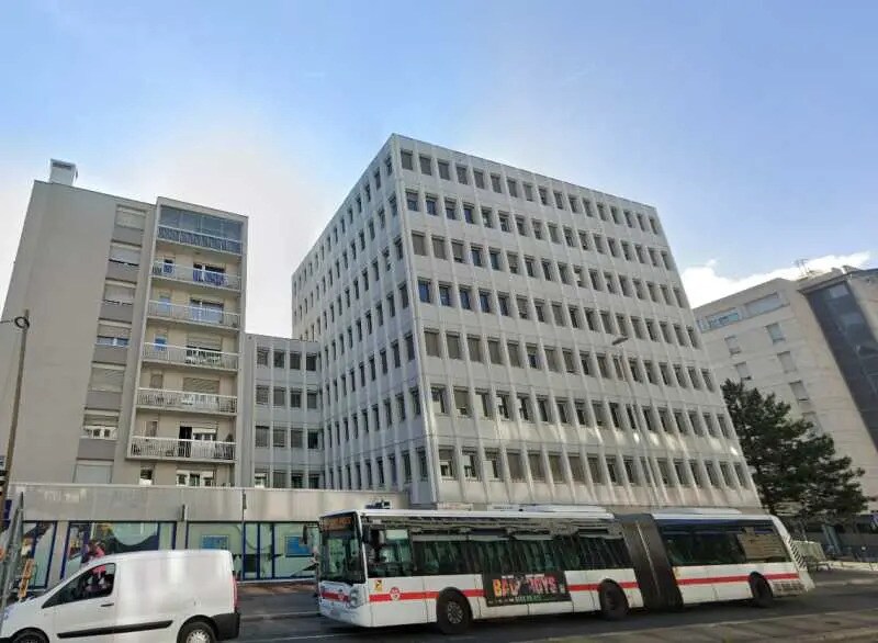 Bureau dans Lyon à louer Photo de l’immeuble– Image 1 sur 7