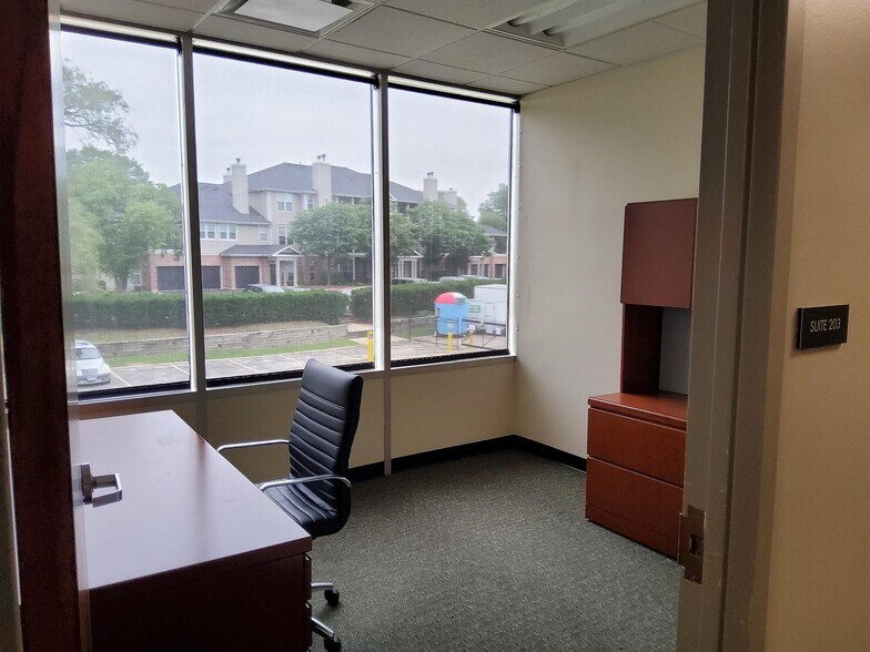 1950 N Washington St, Naperville, IL à louer - Photo intérieure – Image 2 sur 9