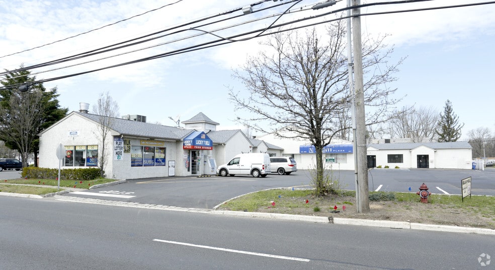 1017 US Highway 36, Union Beach, NJ à louer - Photo principale – Image 1 sur 3