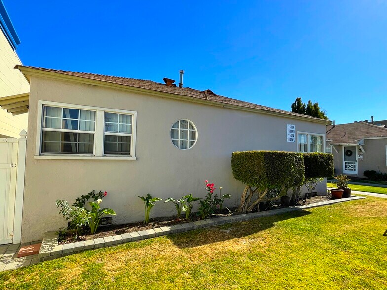 11412 Victory Blvd, North Hollywood, CA à vendre - Photo de l’immeuble – Image 2 sur 6