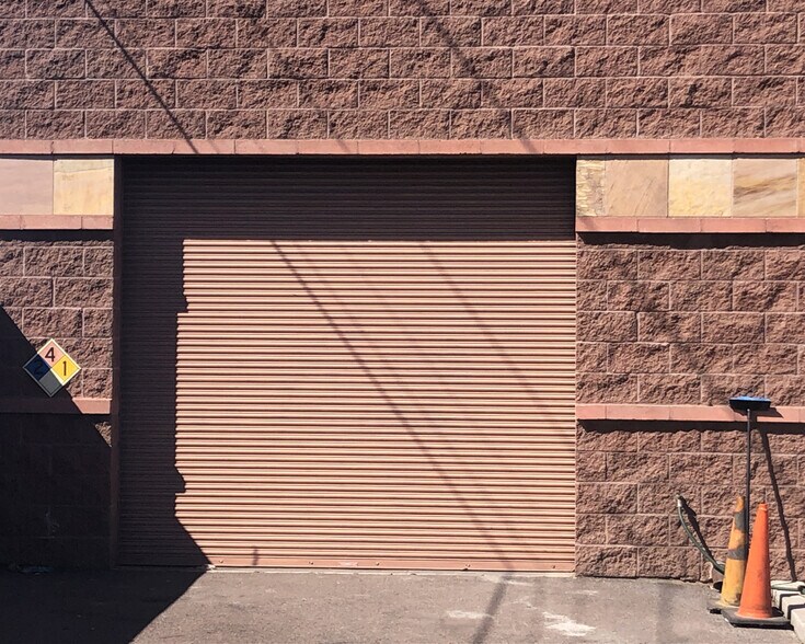 2711 W Indian School Rd, Phoenix, AZ à vendre - Photo de l’immeuble – Image 2 sur 5