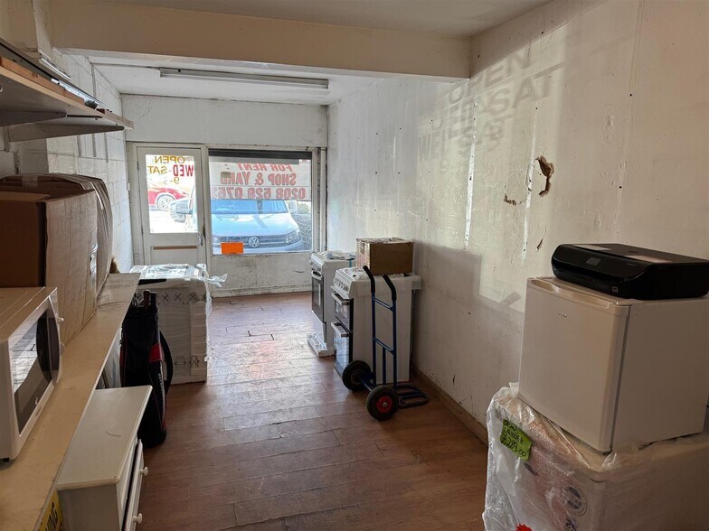 287 Hall Ln, Londres à vendre - Photo de l’immeuble – Image 2 sur 6