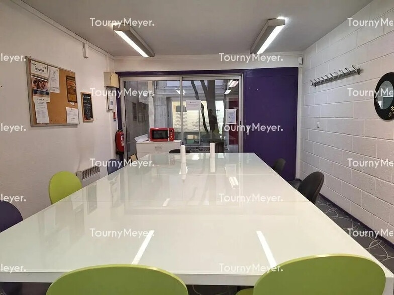 Bureau dans Bordeaux à vendre - Photo de l’immeuble – Image 3 sur 12