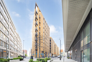 Plus de détails pour Royal Crest Av, Londres - Local commercial à vendre