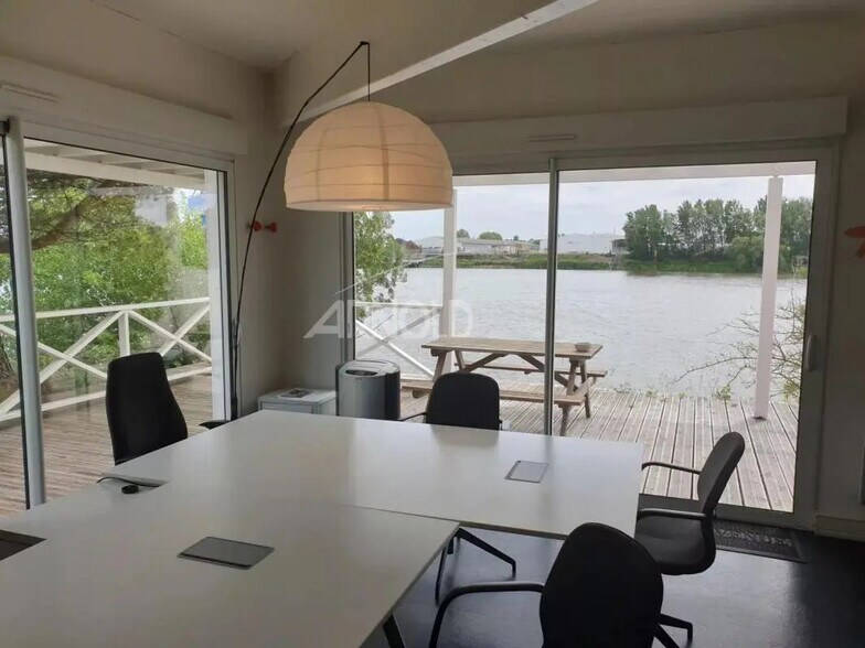 Bureau dans Saint-Herblain à vendre - Photo de l’immeuble – Image 2 sur 4