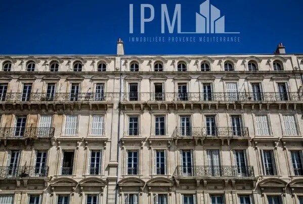 22 Rue D'Athenes, Vitrolles à louer - Photo de l’immeuble – Image 2 sur 5