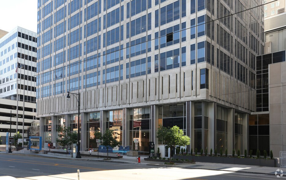 911 Main St, Kansas City, MO à louer - Photo de l’immeuble – Image 3 sur 49