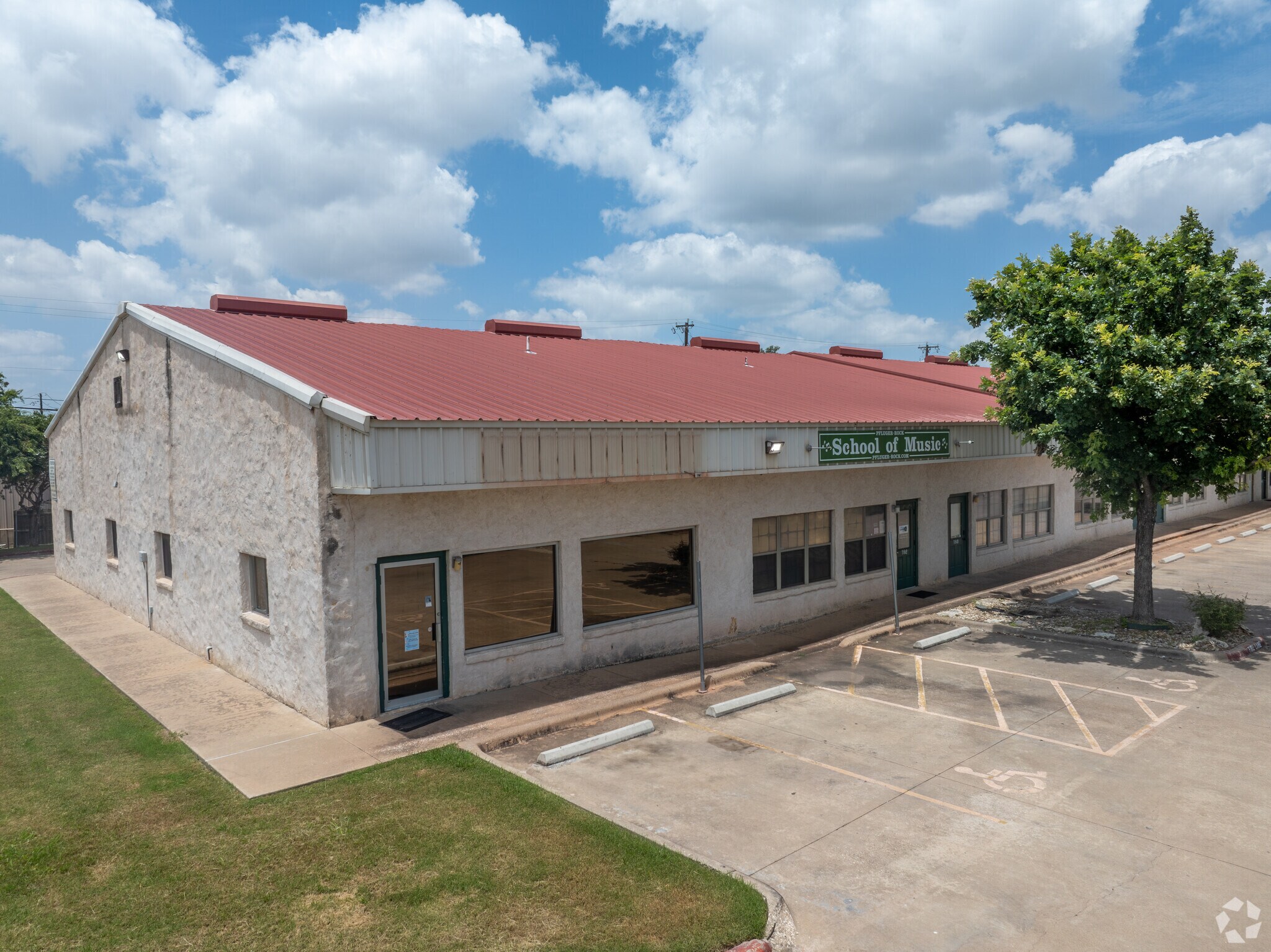 100 W Pflugerville Pky, Pflugerville, TX à louer Photo principale– Image 1 sur 5