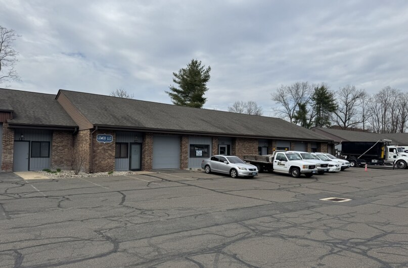 400 Chapel Rd, South Windsor, CT à louer Photo de l’immeuble– Image 1 sur 9