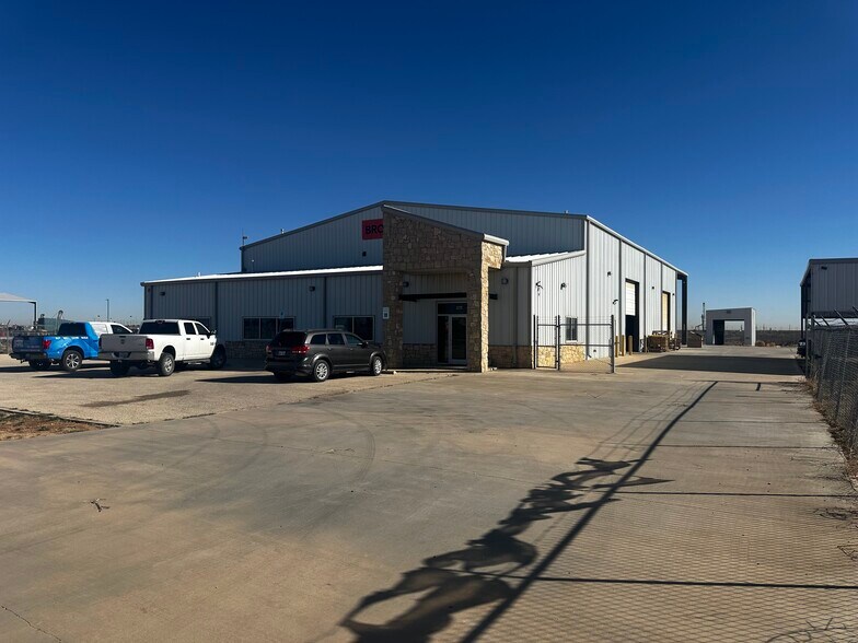 1225 S Faudree Rd, Odessa, TX à louer - Photo principale – Image 1 sur 10