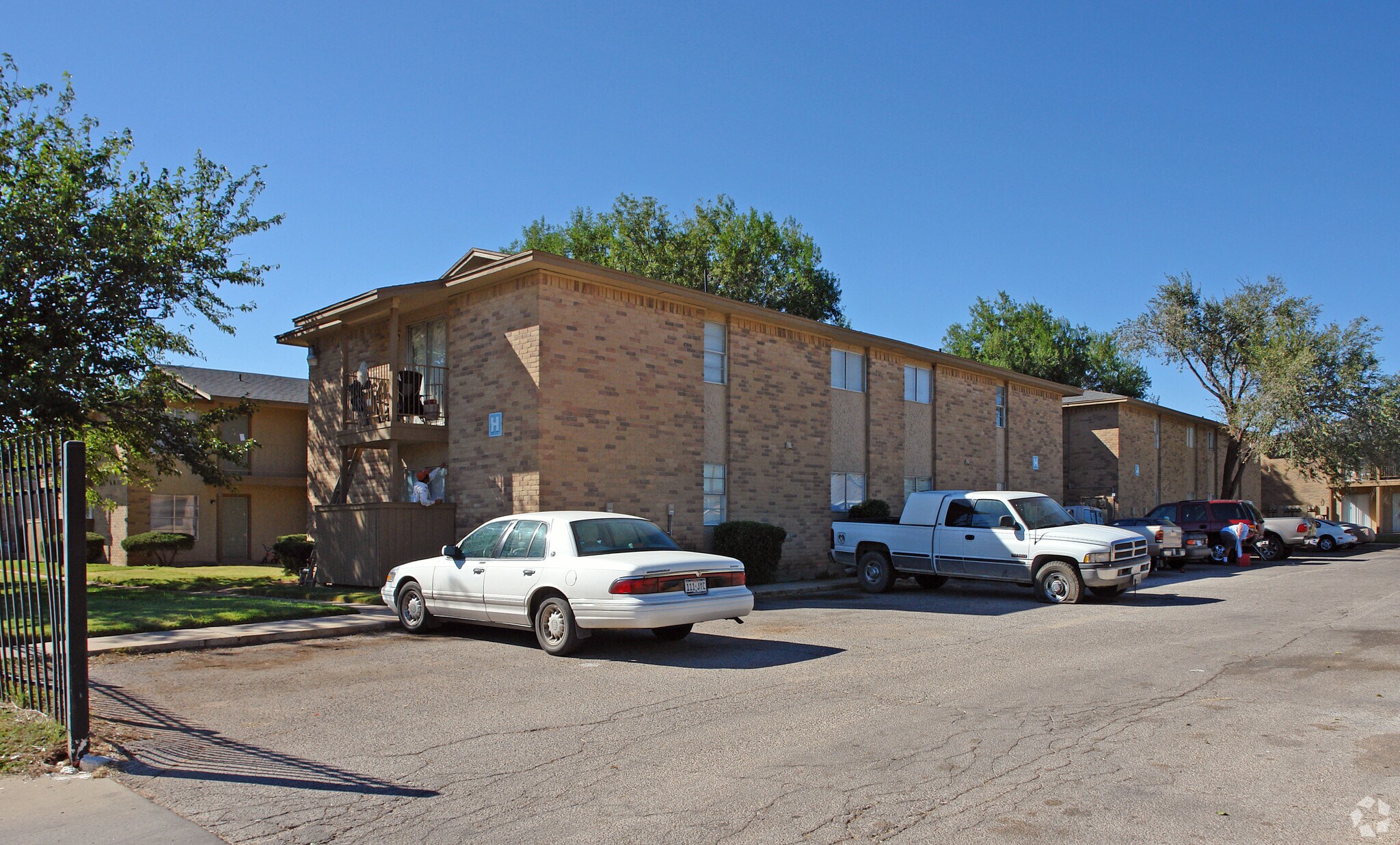 3001 N Midland Dr, Midland, TX à vendre Photo principale– Image 1 sur 14