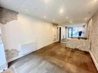 Plus de détails pour Local commercial à louer