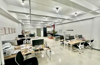 153 W 27th St, New York, NY à louer Photo intérieure– Image 2 sur 5