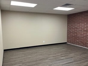 6724 Paluxy Dr, Tyler, TX à louer Photo intérieure– Image 2 sur 9