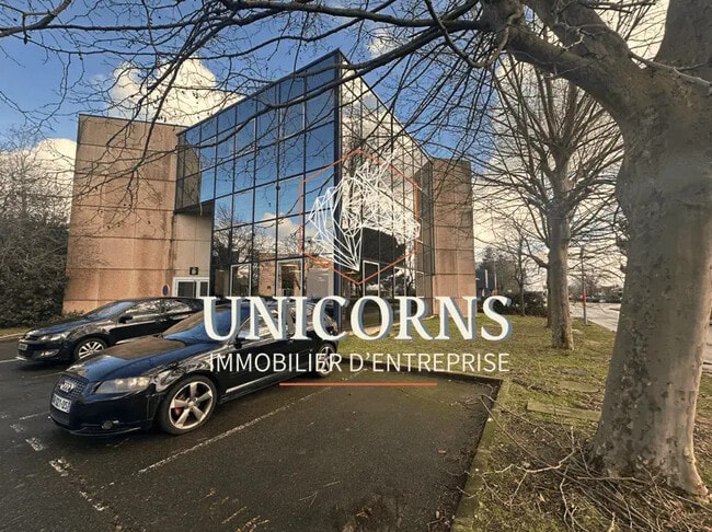 Plus de détails pour Bureau à louer