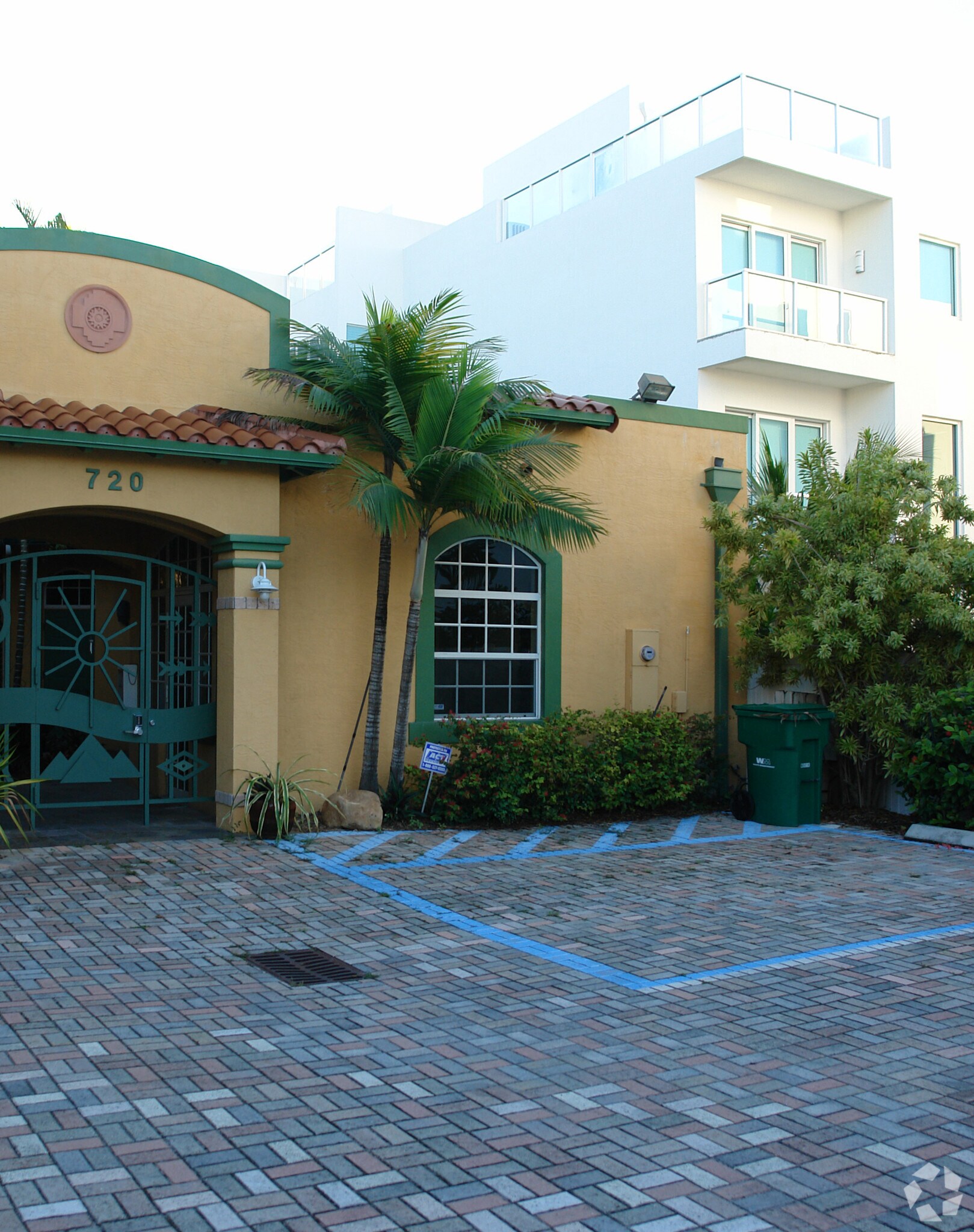 720 NE 3rd Ave, Fort Lauderdale, FL à vendre Photo principale– Image 1 sur 12