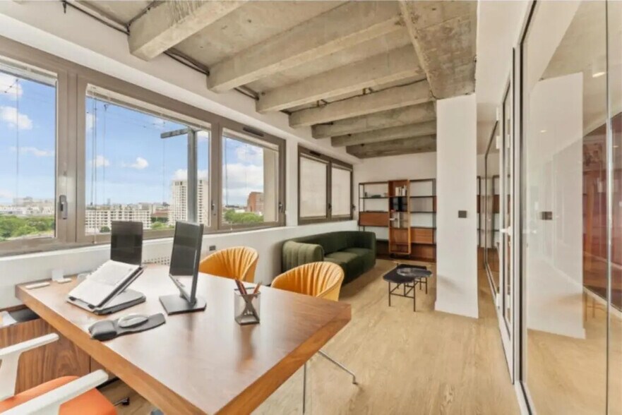 Bureau dans Clichy à vendre - Photo intérieure – Image 1 sur 7