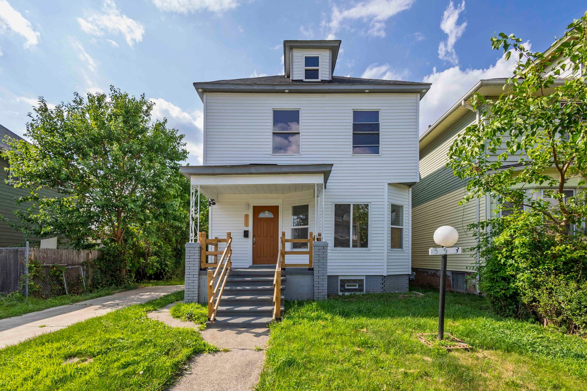 553 Belmont St, Detroit, MI à vendre Photo principale– Image 1 sur 38