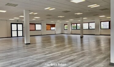 284 Allée Alexandre Borodine, Saint-Priest à louer Photo intérieure– Image 1 sur 3