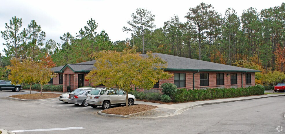 1949 Commonwealth Ln, Tallahassee, FL à vendre - Photo principale – Image 1 sur 15